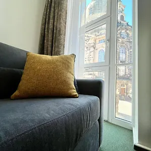 Grosses Familienapartment Mit Blick Zur Frauenkirche Dresden